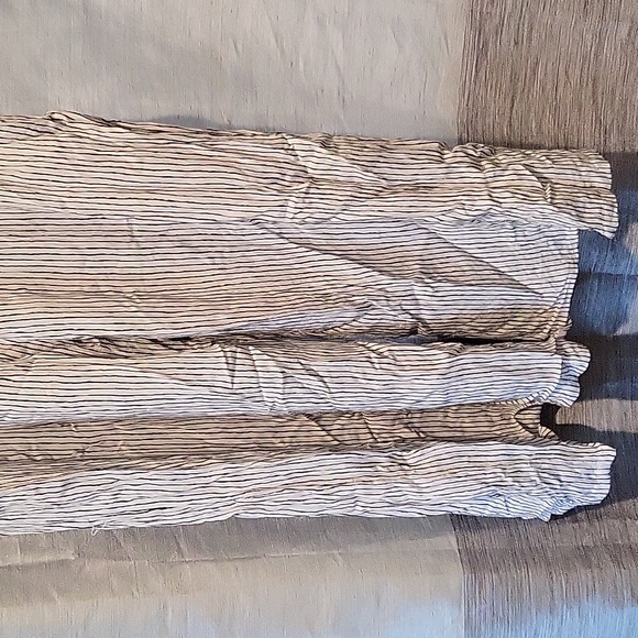 American Eagle Jumpsuit - Picture 4 of 14